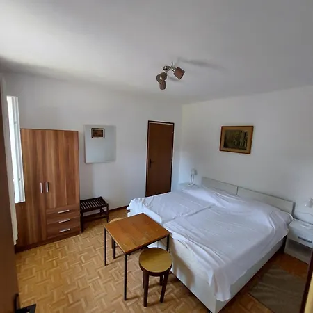 Nastanitev v družini Apartmaji Vrabec *