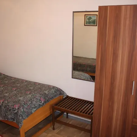 Apartmaji Vrabec Homestay *
