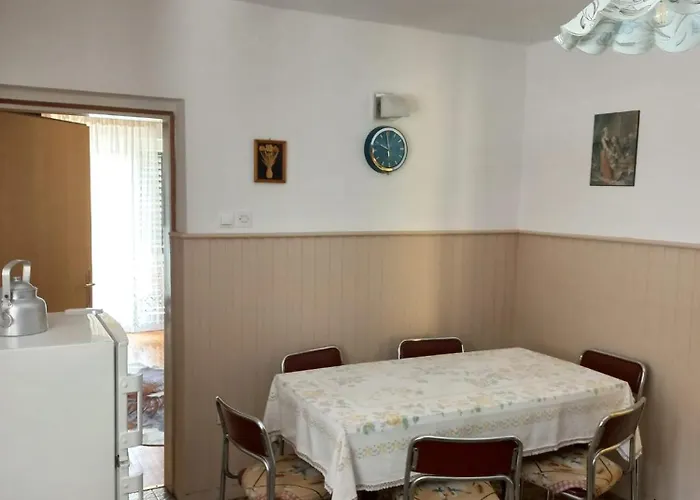 Apartmaji Vrabec * بورتوروز